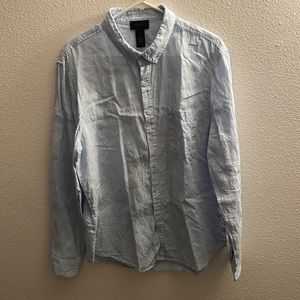 Magaschoni Mens Large Blue Linen Button Down Shirt Preowned with a small stain